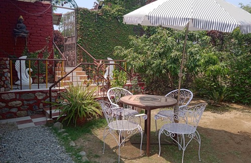 Bullawala House | Mussorie Mountain View 3 Bedroom set