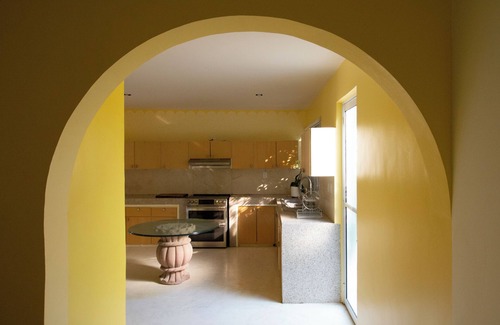 Atlatlahucan Villa | Casita Perla Heated Pool Volcano View Hot Tub King Bed Grill EV Organic Fruit