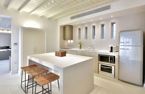 Plintri Villa | My Rental Homes - Villa Ivory with private infinity pool with Jacuzzi and sea view