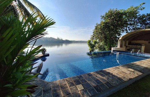 Bandaragama Villa | MYH - Lake Front Pvt Villa