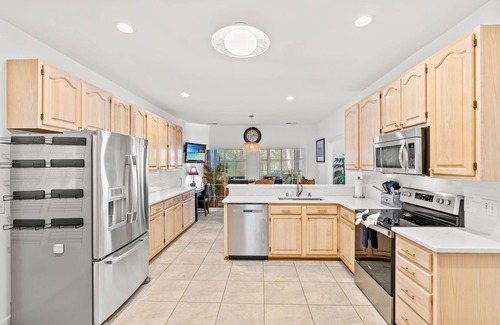 Arcadian Shores House | Myrtle Beach Classic: Spacious 4-Bed Home near Course & Shore