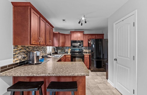 Myrtle Grove House | Myrtle Grove Cove - We Love Dogs - Spacious