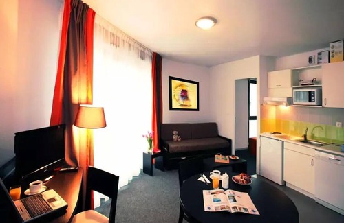 Saint-Pierre - Rene II - Bonsecours Apartment | Néméa Aparthotel Nancy* - 2 Rooms 4 People