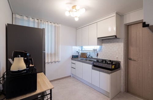 Gwangju House | n교통중심,반려동물,청결,호텔침구,야외바베큐,파티가능,2층 단독,넷플릭스(55인치),어메니티