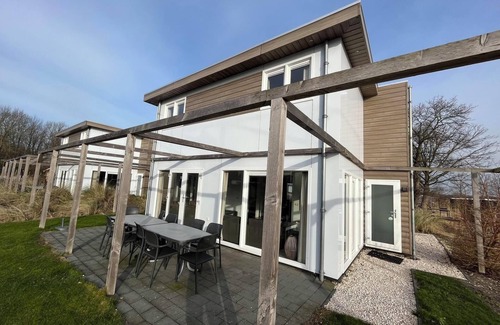 Municipality of Hellevoetsluis House | n/a