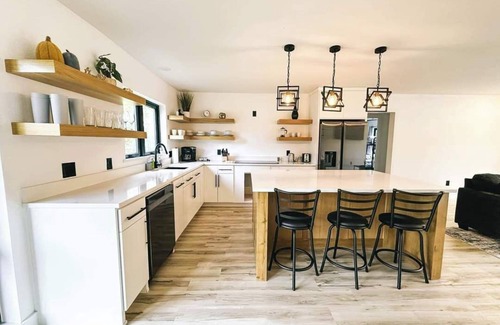 Northwest Dallas House | N. Dallas 4-bedroom house with Near DAL, DFW