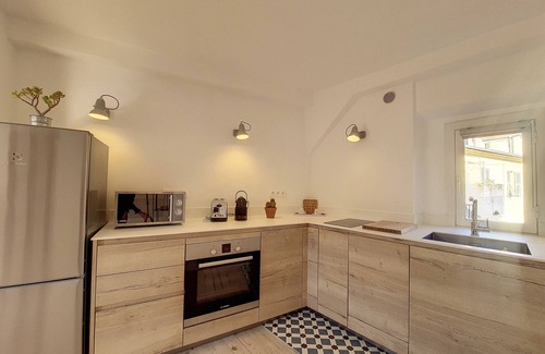 Quartier du Port Apartment | N&J - BONAPARTE - Near Port-Garibaldi