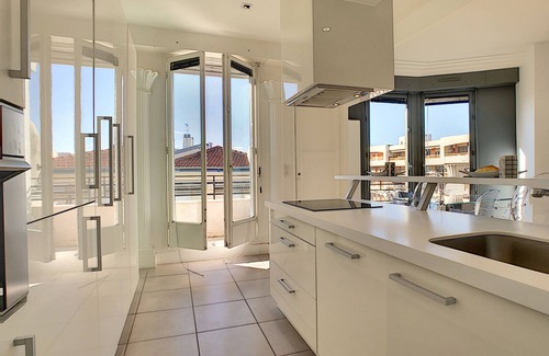 Les Baumettes Apartment | N&J - LES AIGLES - Very close sea - Top floor
