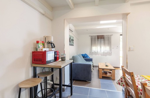 Niolon House | n2 803/5 000n'Renovated Gîte Calanques La Vesse' with mountain view, Wi-Fi and air conditioning