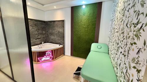 Rabat Apartment | N42 Luxe et Élégance avec Jacuzzi Privatif sur la Corniche Rabat Essabah