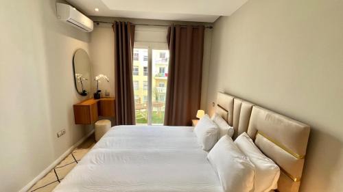 Rabat Apartment | N42 Luxe et Élégance avec Jacuzzi Privatif sur la Corniche Rabat Essabah