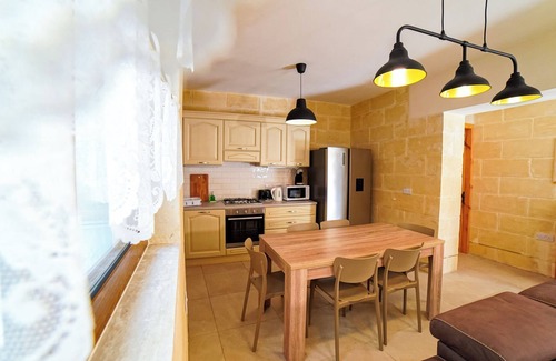 Nadur Apartment | Naduri Holiday Home