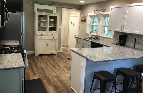 Delafield House | Nagawicka Woods-Beautiful Lake Country Ranch Home