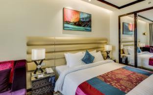 Chamkar Mon Hotel | NagaWorld Hotel & Entertainment Complex