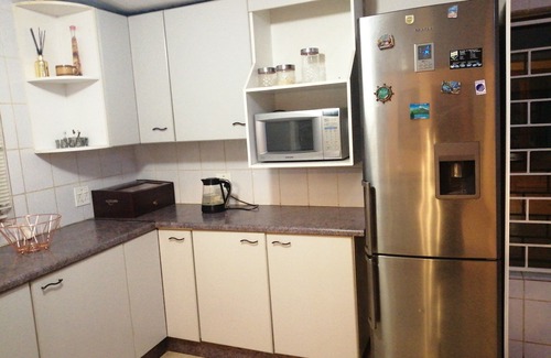 Primrose Cottage | Naisar Apartments/Holiday Home in Johannesburg near O .R. Tambo Airport