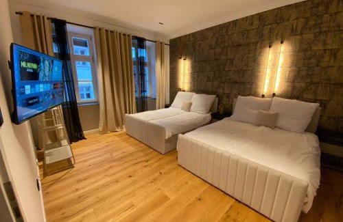 Bad Windsheim Apartment | NAMASTÉ Homes - Luxus-Apartment mit Whirlpool & Garage