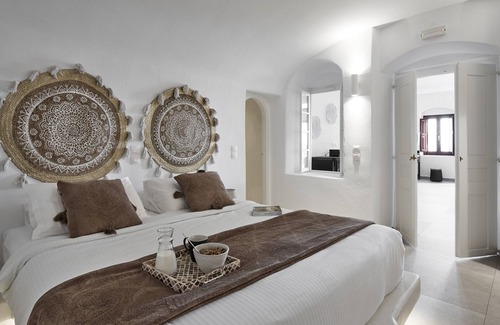 Exo Gonia House | Nano Suites