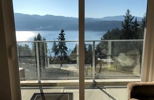 Regional District of Nanaimo House | Nanoose Bay South Facing Sea View Suite - Escape to Moon Bay