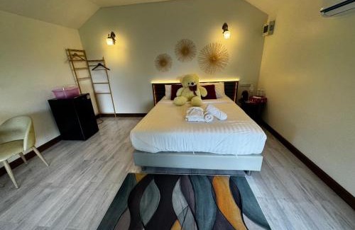 Pua House | Nansilarom