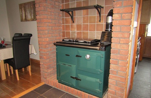 Glascwm House | Nant-Y-Glyn Holiday Accommodation set in a beautiful rural hamlet location