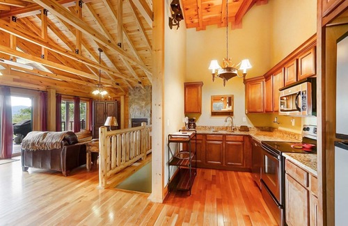 Almond Cabin | Nantahala Gorgeous - Free Whitewater Rafting Passes + Peaceful Cabin with