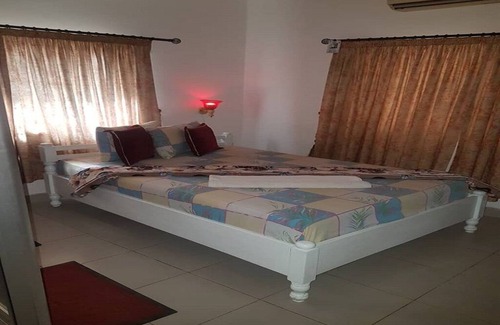 Mataheko Bed & Breakfast | Nap Lodge is a home of hospitality and a private movie house with decent rooms.