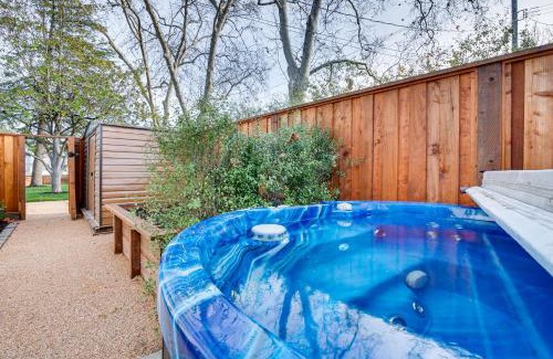 Napa Apartment | Napa Studio with Shared Hot Tub Close to Wineries!