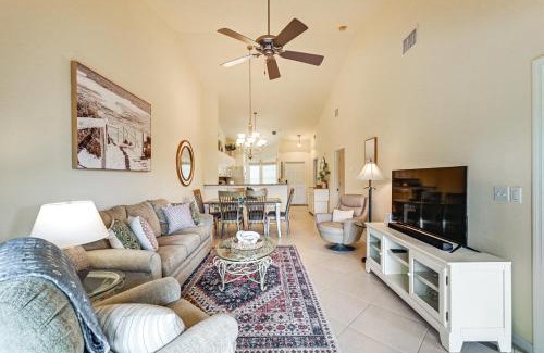 Ole Apartment | Naples Condo 10 Mi to Beach Pool and Hot Tub Access