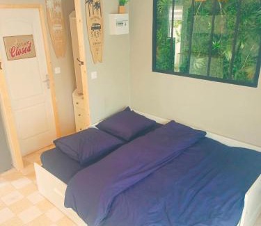 Anatole France House | Narbonne Studio Lamarobile climatisé avec jardin et terrasse proche des Grands Buffets, du centre ville et de la gare