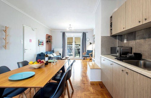 Agios Panteleimonas Apartment | nAris123 #61 - Entire Apt, Large Balcony, 6th Floor