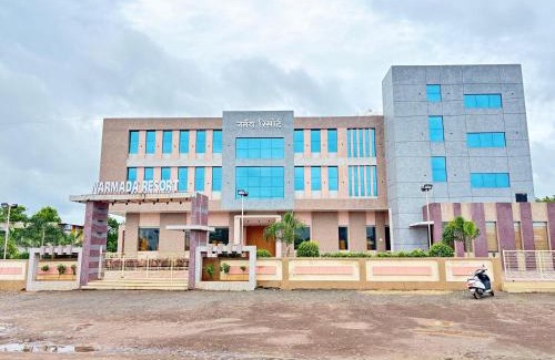 Amalner Hotel | Narmada Resort and Hotel