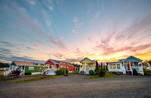 Trenton Resort | Narrows Too Camping Resort Cottage 11