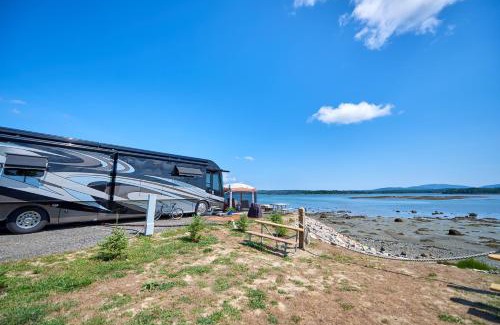 Trenton Resort | Narrows Too Camping Resort Loft Cottage 12