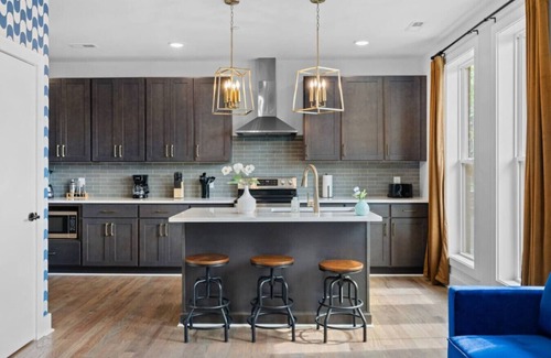 Talbot's Corner Apartment | NASH Haven – 1 BR Apartment Near Downtown Nashville (Sleeps 6)