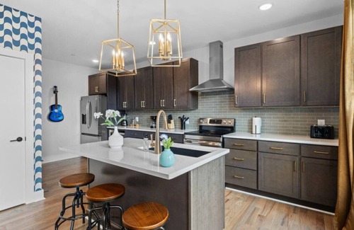 Talbot's Corner Apartment | NASH Haven – 1 BR Apartment Near Downtown Nashville (Sleeps 6)