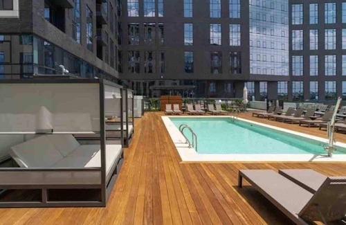 The Gulch Apartment | Nashville Luxe Apartment City Views & Pool