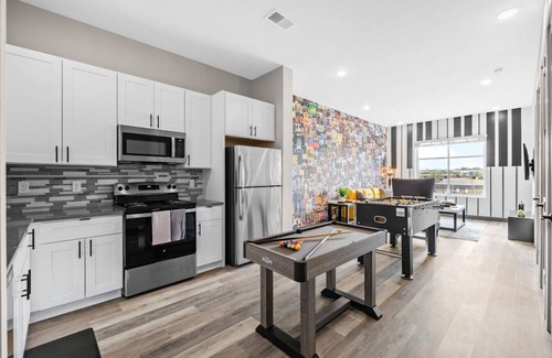 South Nashville Apartment | Nashville Retreat with Pool Table & Foosball