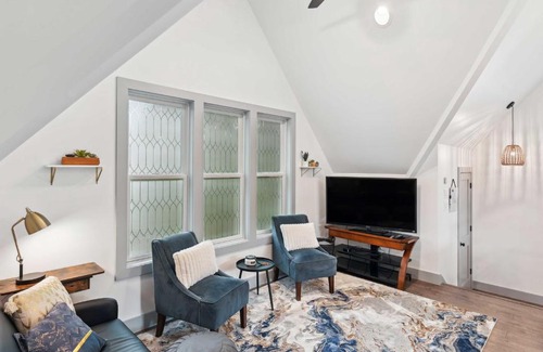 Woodland in Waverly Apartment | Nashville Vacation Rental Near Bridgestone Arena!