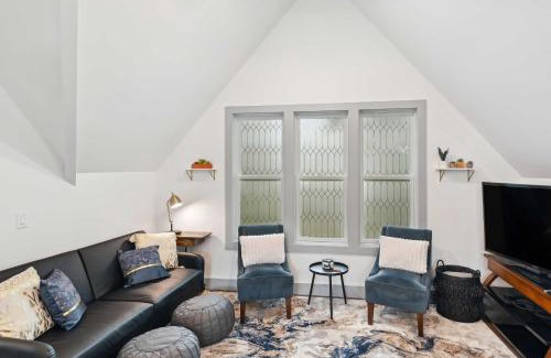 Woodland in Waverly Apartment | Nashville Vacation Rental Near Bridgestone Arena!