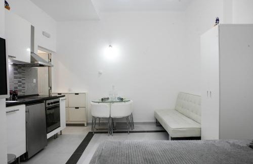 Stari Grad Apartment | Natalie's Studio