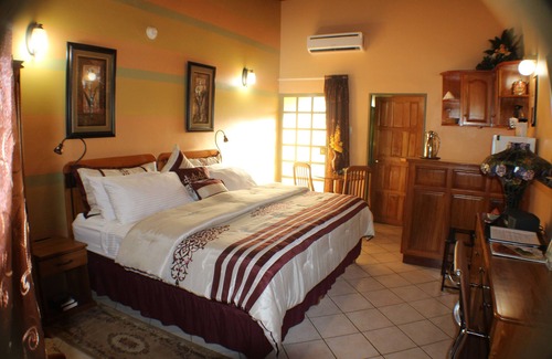 Bon Accord Village House | Native Abode