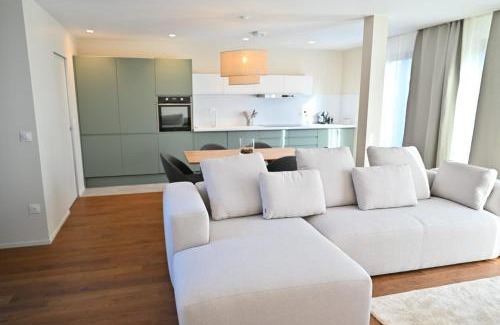 Milly-la-Foret Villa | Natural Design Lodge Villa Nomade groupe avec jacuzzi centre de Milly la Forêt !