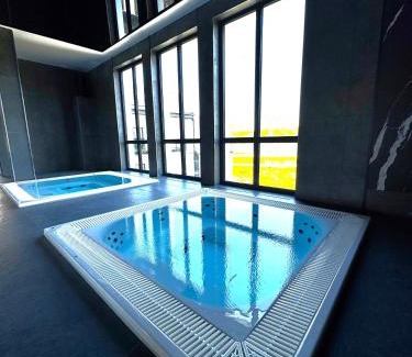 Ostroda Apartment | Natural Hotel-Ostróda-basen na III kondygnacji-pokoje wellness z saunami