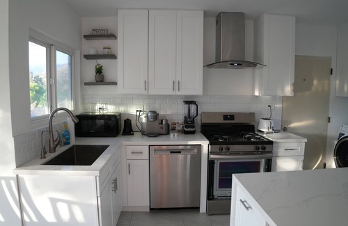 Shadow Hills House | Nature 3-bedroom house with a pool in Los Angeles