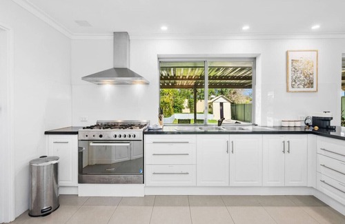 Kelmscott House | Nature lovers’ stay in Kelmscott