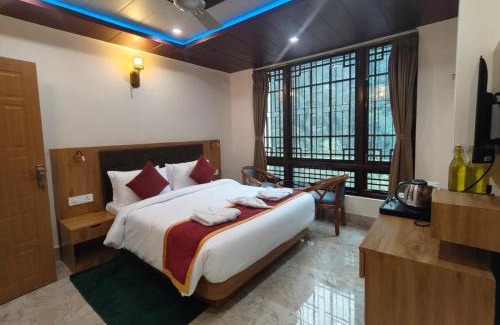 Rishop Hotel | Nature's Nest Resort
