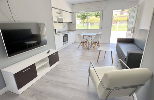 Samieira Apartment | Naturmar Apartment, Swimming pool, garden, barbecue playground, 1 km from the beach