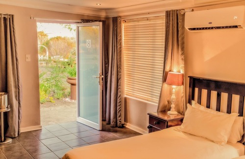 Ladysmith House | Nauntons Guest House