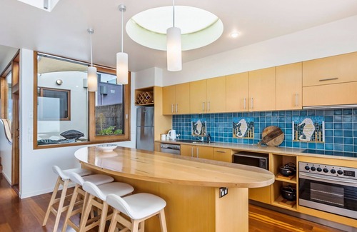 Port Fairy House | Nautica - Elevated Views of East Beach