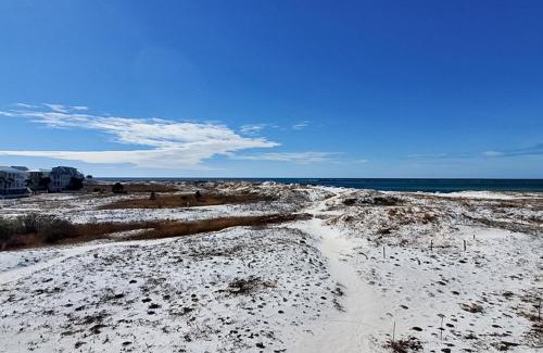 Holiday Isle Apartment | Nautical West 206